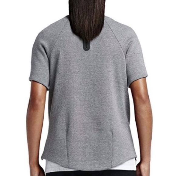 Nike short sleeve sweatshirt - Picture 6 of 7